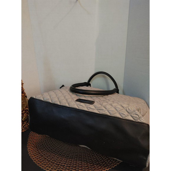 Steve Madden Quilted Nylon Overnighter - Picture 6 of 9
